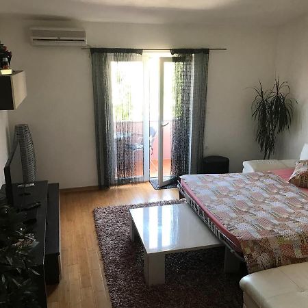 Apartments Villa Jukic Makarska Exterior foto